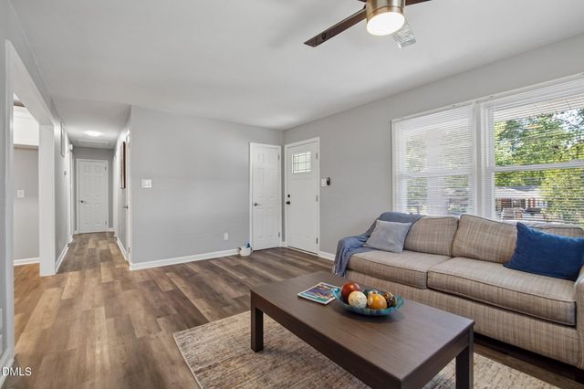 829 Greenwich Street, Raleigh, NC 27610