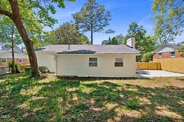 829 Greenwich Street, Raleigh, NC 27610