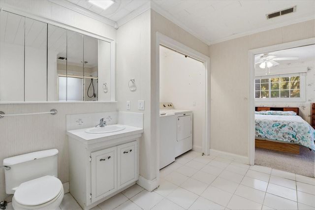 11 PATRICIA ROAD, Yankeetown, FL 34498