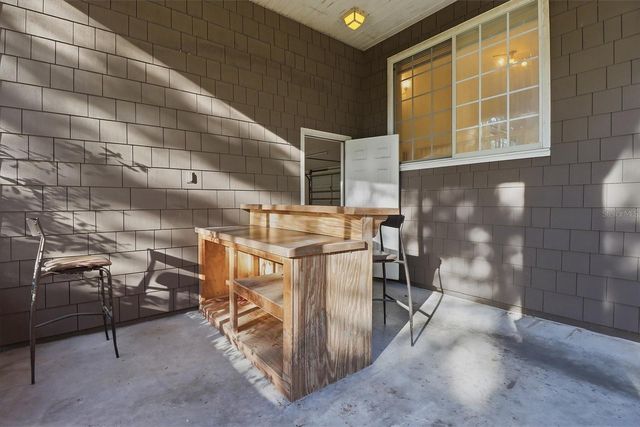 11 PATRICIA ROAD, Yankeetown, FL 34498