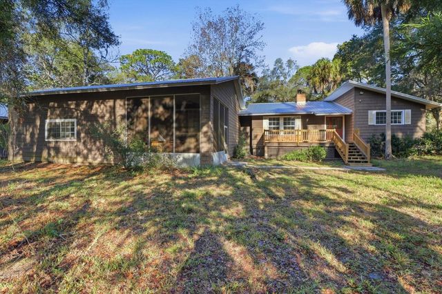 11 PATRICIA ROAD, Yankeetown, FL 34498