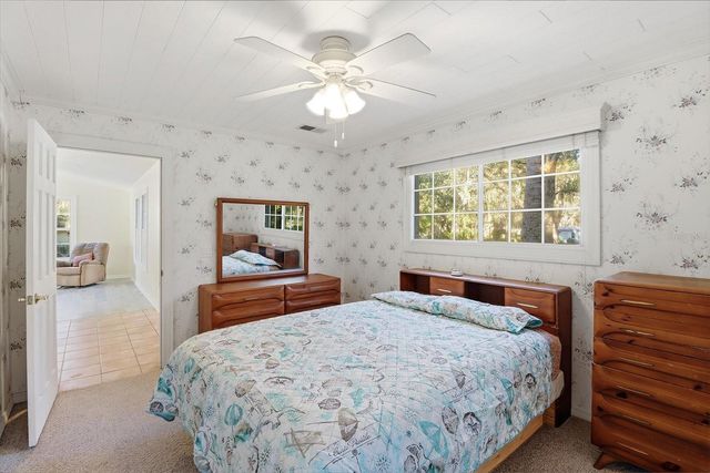 11 PATRICIA ROAD, Yankeetown, FL 34498