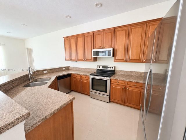 4463 Rainbow Ave 0, Weston, FL 33332