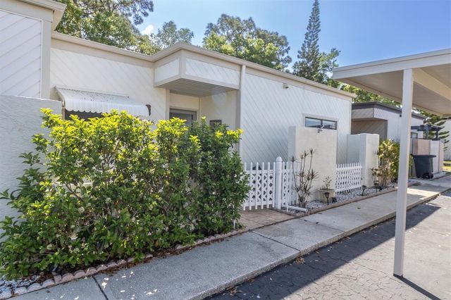 2216 OAK WIND DRIVE, Holiday, FL 34691