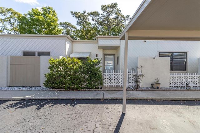 2216 OAK WIND DRIVE, Holiday, FL 34691