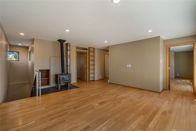 32 Wilowa Lane, Santa Fe, NM 87505