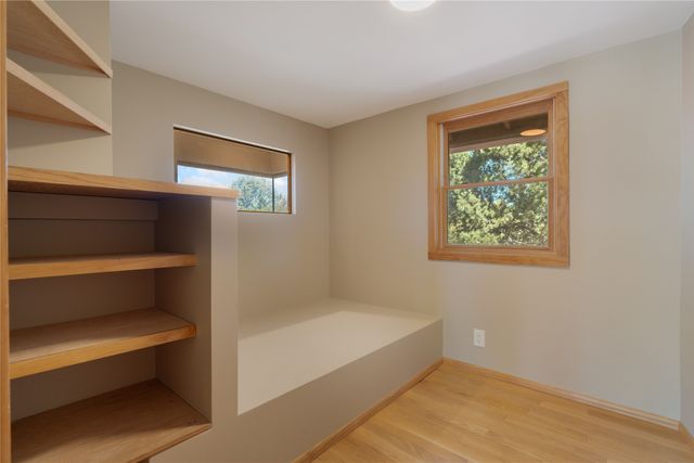 32 Wilowa Lane, Santa Fe, NM 87505