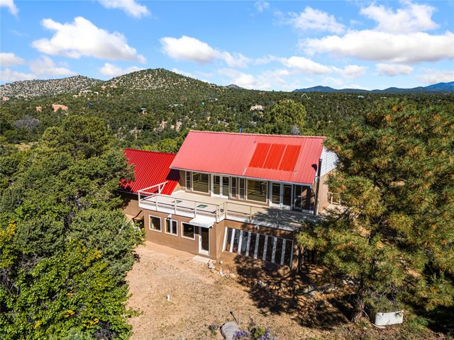 32 Wilowa Lane, Santa Fe, NM 87505