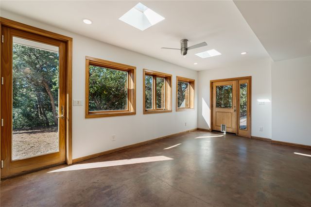 32 Wilowa Lane, Santa Fe, NM 87505