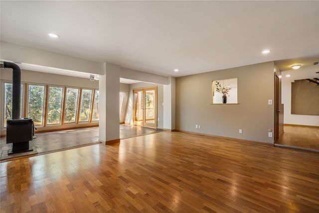 32 Wilowa Lane, Santa Fe, NM 87505