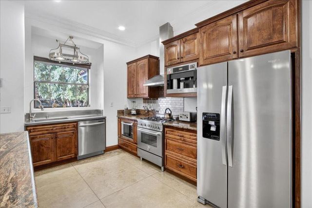 19279 Prickly Pear Trail, Desert Hot Springs, CA 92241