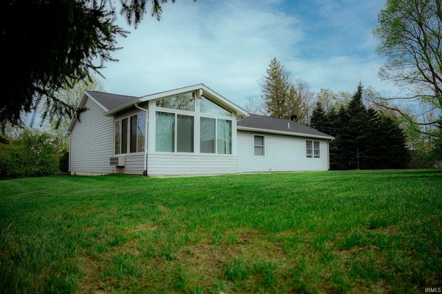 3395 N 600 E Road, Warsaw, IN 46582
