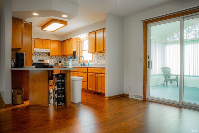3395 N 600 E Road, Warsaw, IN 46582
