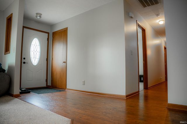 3395 N 600 E Road, Warsaw, IN 46582
