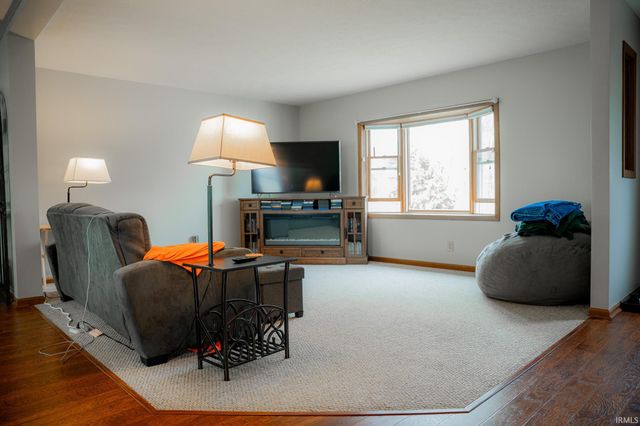 3395 N 600 E Road, Warsaw, IN 46582