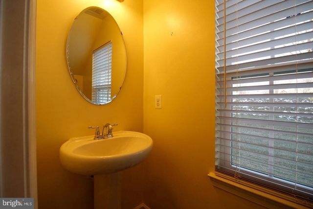 7332 BRUNSON, Gainesville, VA 20155