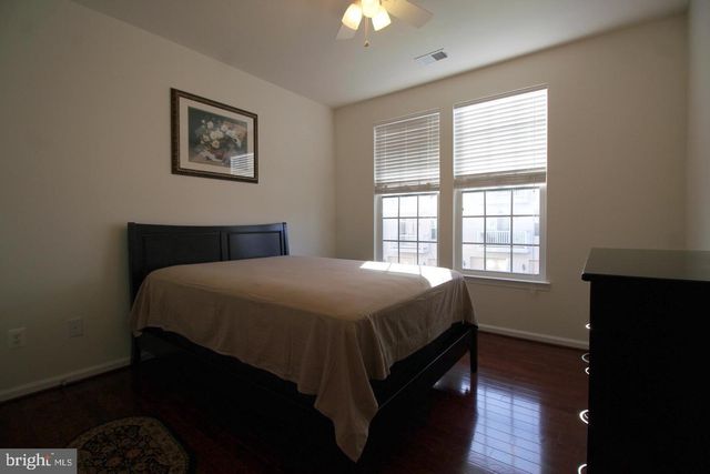 7332 BRUNSON, Gainesville, VA 20155