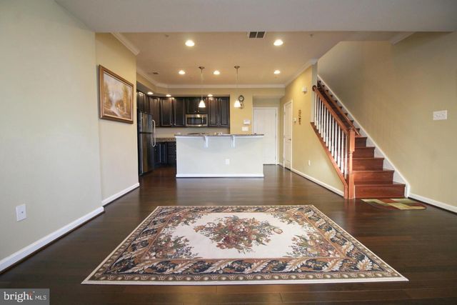 7332 BRUNSON, Gainesville, VA 20155