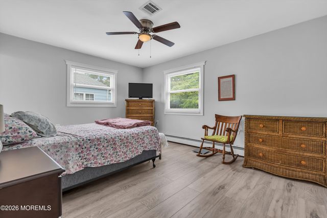 95 Rodhos Street, Toms River, NJ 08757