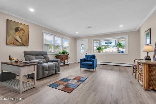 95 Rodhos Street, Toms River, NJ 08757