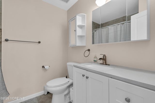 95 Rodhos Street, Toms River, NJ 08757