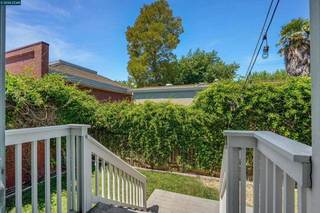 3190 Castro St, Martinez, CA 94553