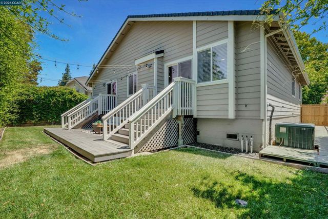 3190 Castro St, Martinez, CA 94553