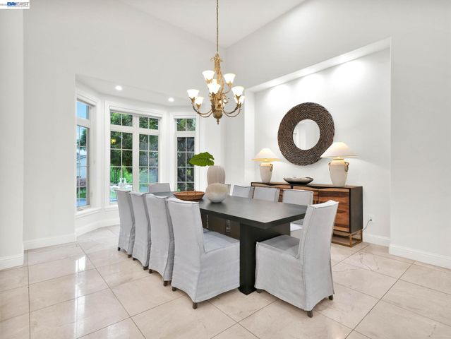 46890 Rancho Higuera Rd, Fremont, CA 94539