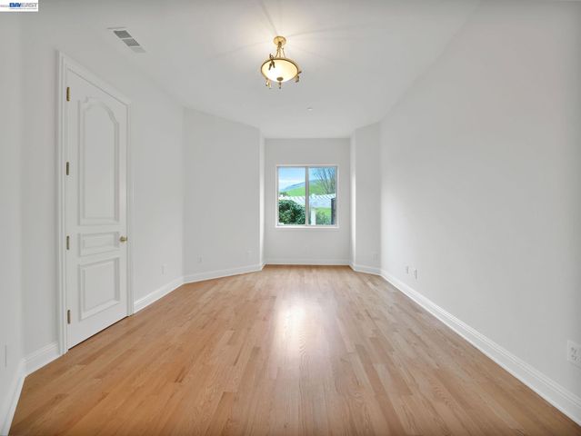 46890 Rancho Higuera Rd, Fremont, CA 94539