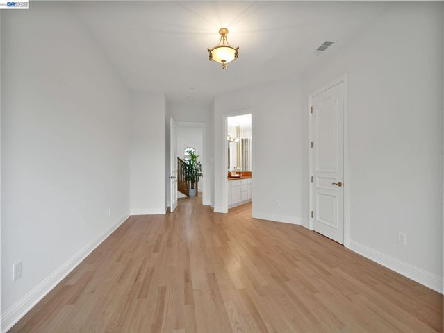 46890 Rancho Higuera Rd, Fremont, CA 94539
