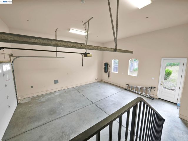 46890 Rancho Higuera Rd, Fremont, CA 94539