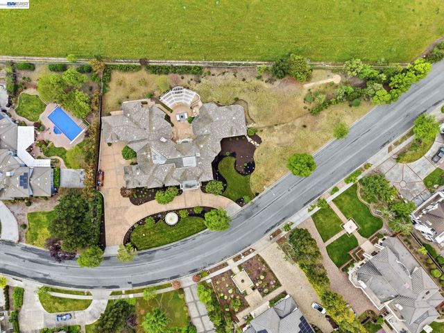 46890 Rancho Higuera Rd, Fremont, CA 94539