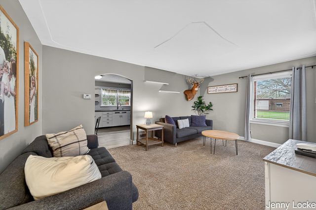 1059 Airport Road, Norton Shores, MI 49441