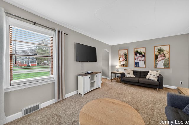 1059 Airport Road, Norton Shores, MI 49441