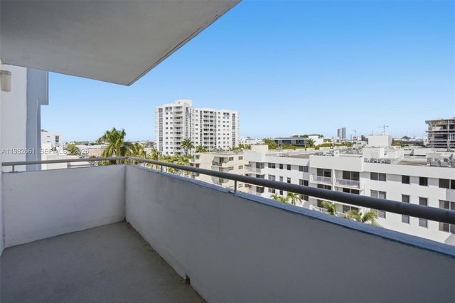 1658 Bay Rd 703, Miami Beach, FL 33139