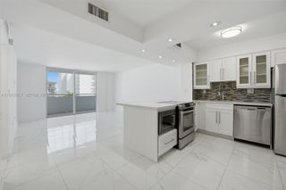 1658 Bay Rd 703, Miami Beach, FL 33139