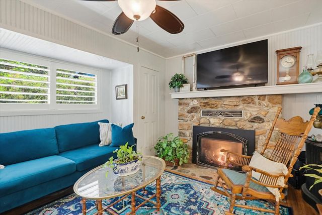 749 Gold Flat Rd, Nevada City, CA 95959