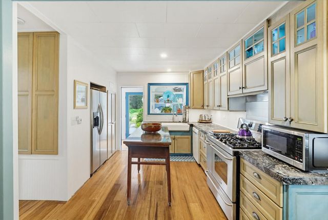 749 Gold Flat Rd, Nevada City, CA 95959