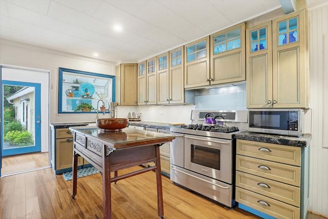 749 Gold Flat Rd, Nevada City, CA 95959