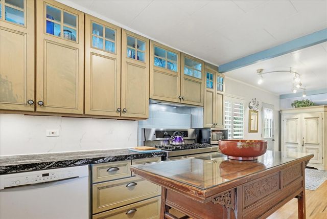 749 Gold Flat Rd, Nevada City, CA 95959