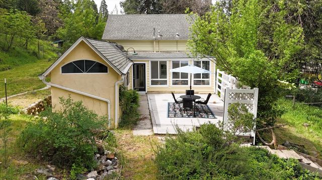 749 Gold Flat Rd, Nevada City, CA 95959