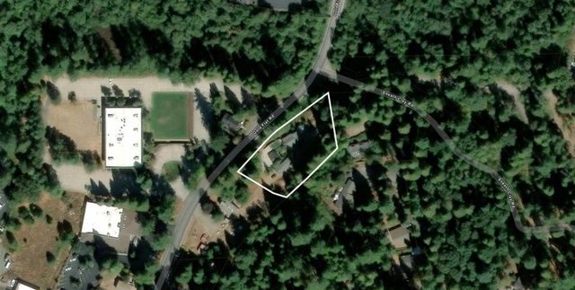 749 Gold Flat Rd, Nevada City, CA 95959