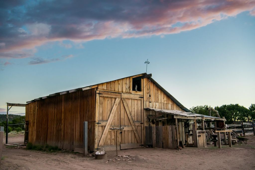 Image 30 of property listing at 39 High Plns Drive, Datil, NM 87821