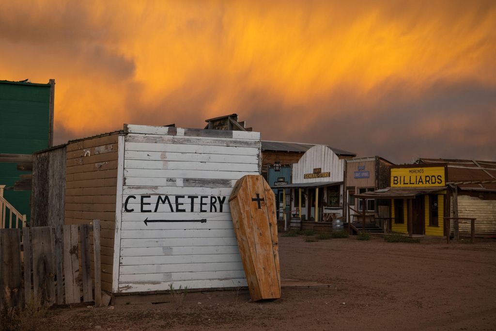 Image 4 of property listing at 39 High Plns Drive, Datil, NM 87821