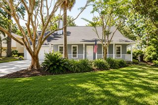506 Upland Place, Mount Pleasant, SC 29464