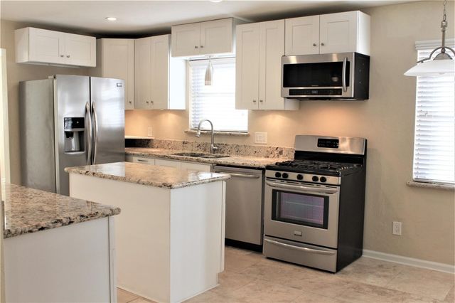 10142 Eddystone Drive, Houston, TX 77043