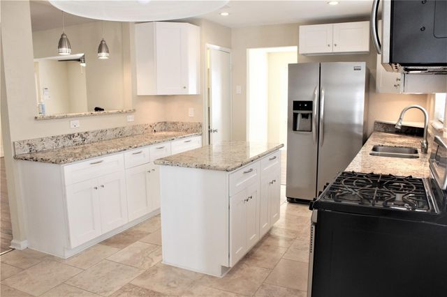 10142 Eddystone Drive, Houston, TX 77043