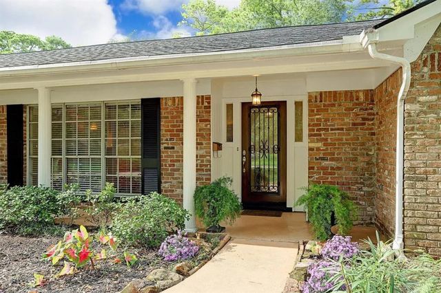 10142 Eddystone Drive, Houston, TX 77043