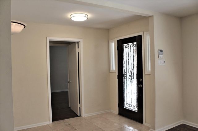 10142 Eddystone Drive, Houston, TX 77043