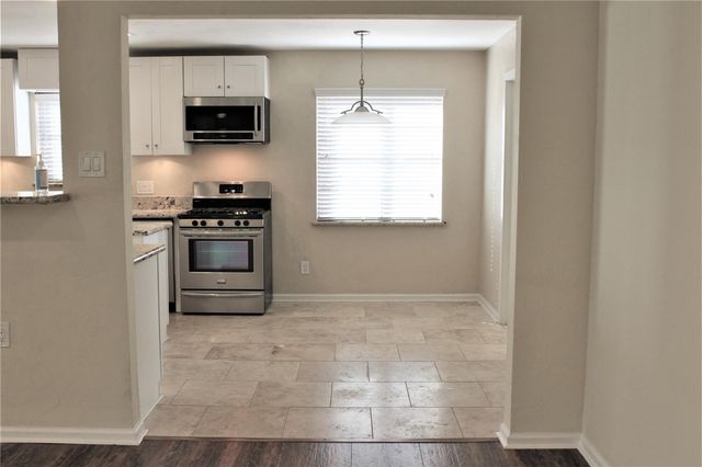 10142 Eddystone Drive, Houston, TX 77043